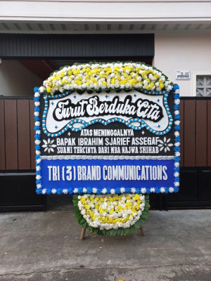 Papan Bunga Duka di Sidomoyo